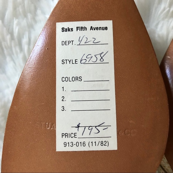 🇺🇸 NEW STUART WEITZMAN  Gold Slingback Heels, Size 7AA - Picture 6 of 6